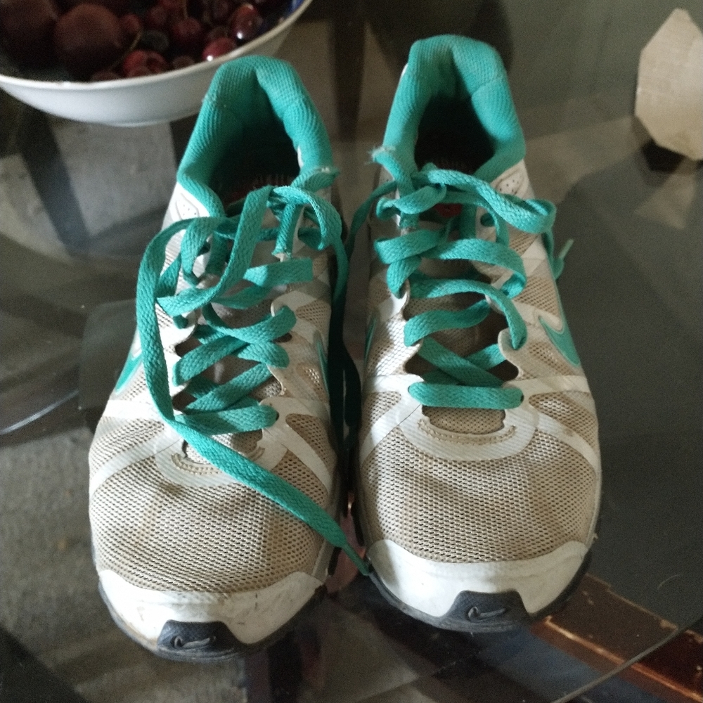 Nike Women's Runners sz 5.5